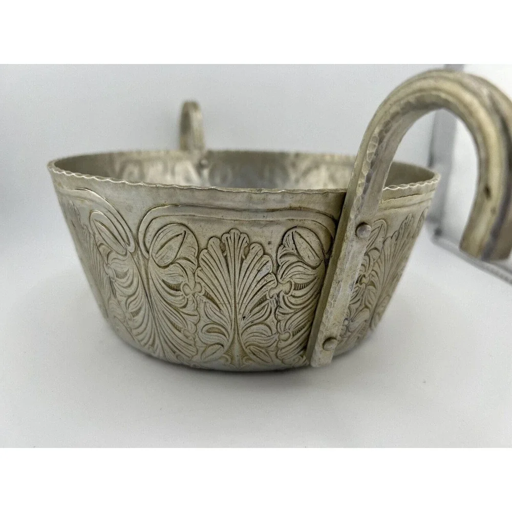 Vintage Trade Continental Hand Wrought Silver Sawtooth Edge Twin Handled‎ Bowl